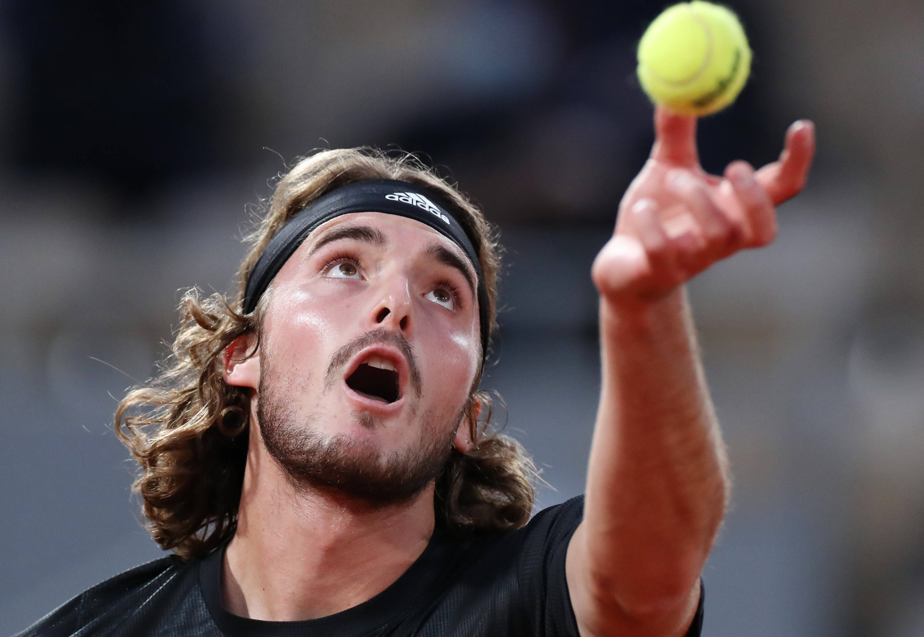 西班牙网球队翻盘世界网球队,西西帕斯绝境逆转的简单介绍 西班牙网球队翻盘世界网球队,西西帕斯绝境逆转的简单介绍