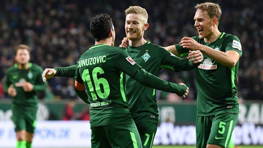 爱游戏入口-关于多特蒙德黑战平，德甲冠军悬念蔓延的信息