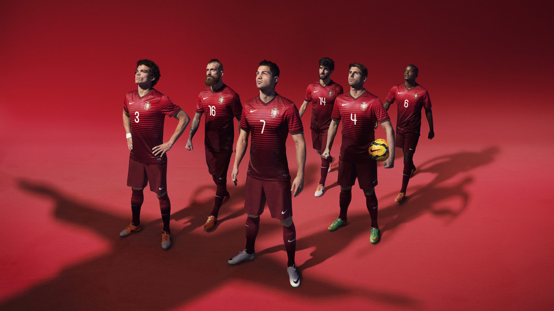 英超争冠焦点战，切尔西强势晋级乌拉圭