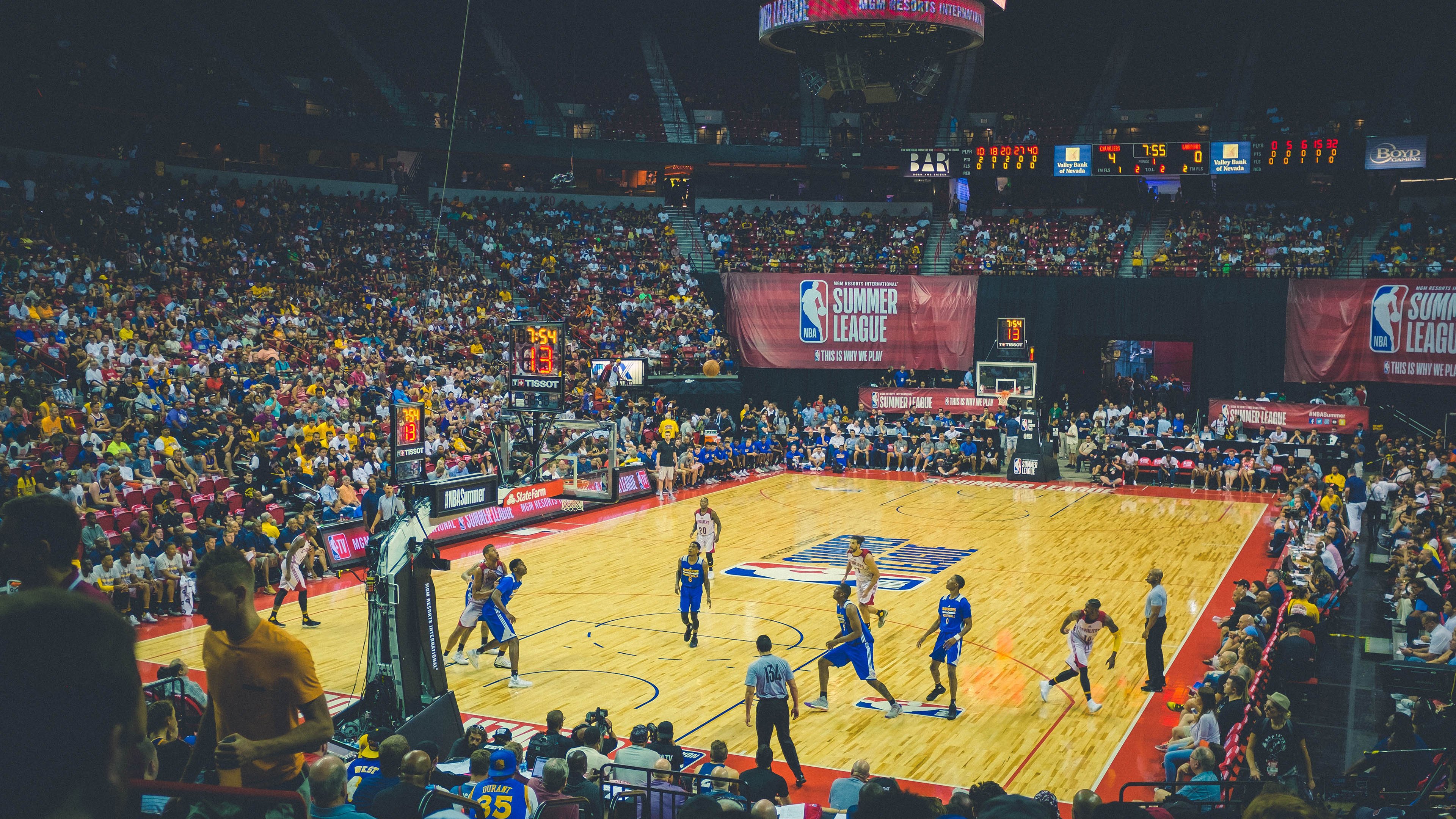 库里冠军级表现，热火生死战取胜爵士，孤胆英雄与团队韧性的双重奏