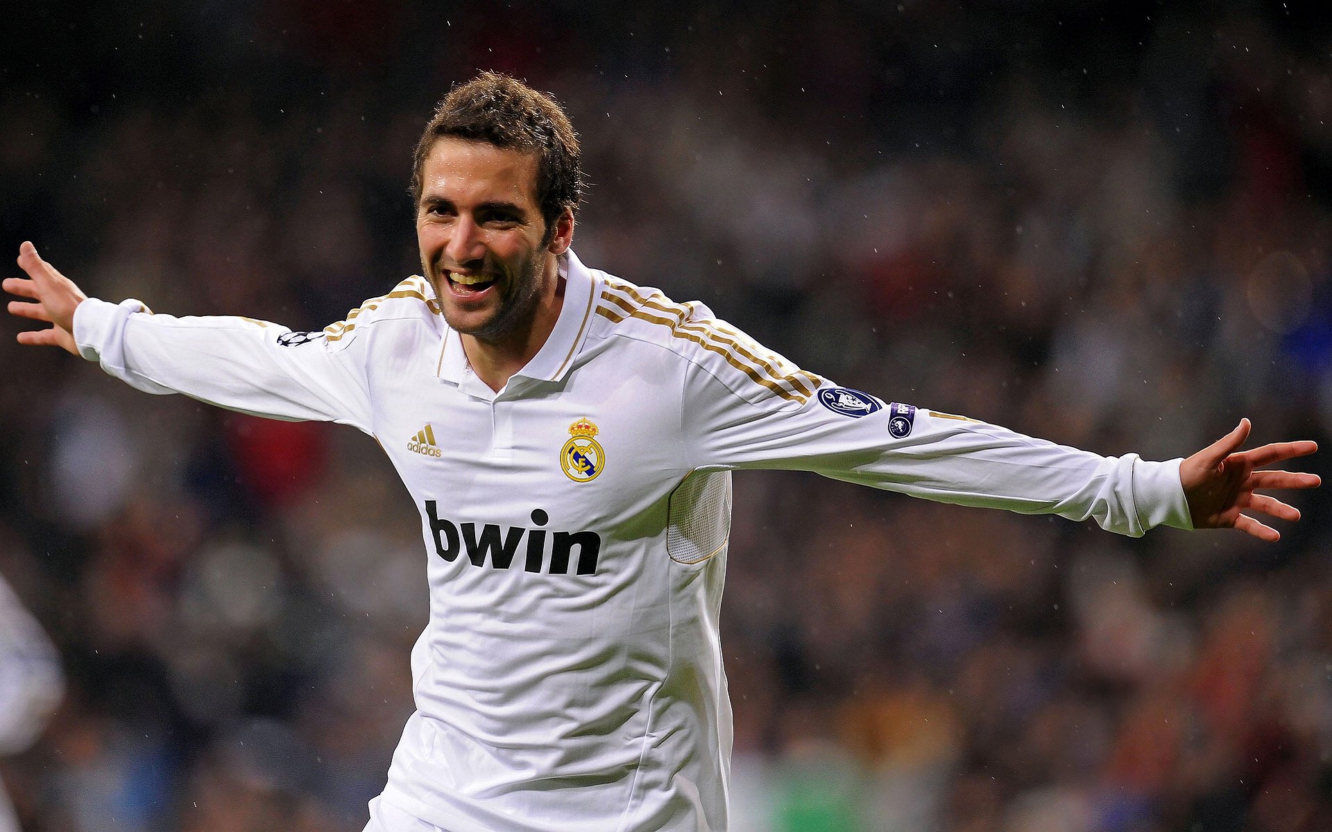 节奏之战，勇士以智取胜雄鹿，爱德华兹化身关键先生